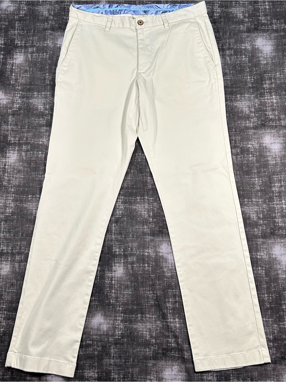 Tommy Bahama Boracay Pants Mens 32(34x8.5)Ivory/Beige Stretch Straight Leg Chino
